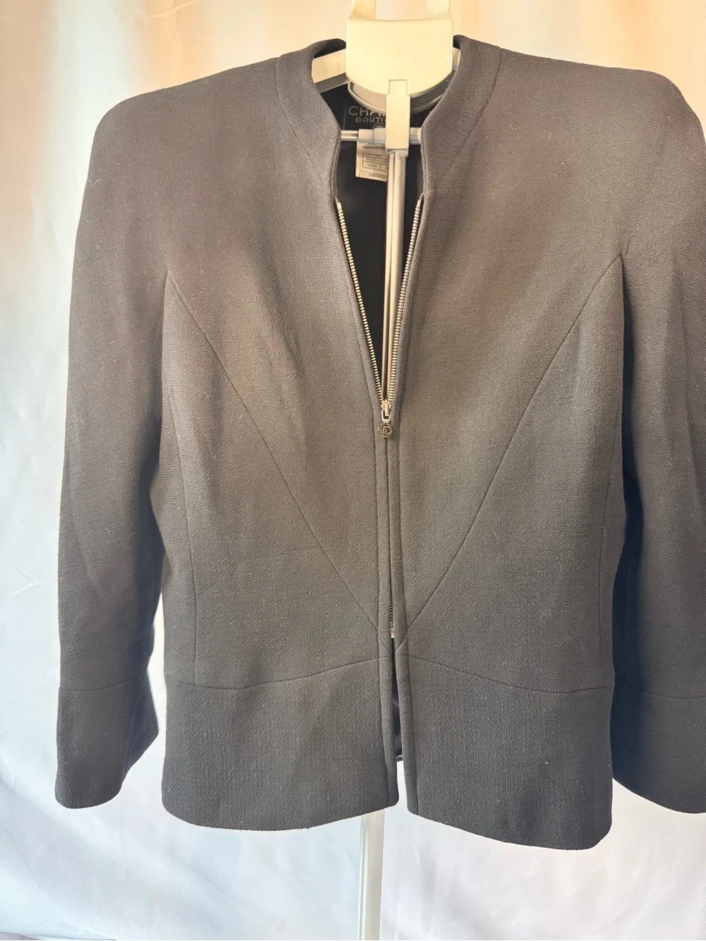 Chanel Boutique Vintage 1997 Black Wool Full-Zip Jacket Size 44 Made in France